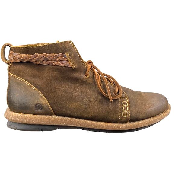 Born Women's Temple Brown Leather Distressed Ankle Boot Size US 9.5 - Picture 1 of 12